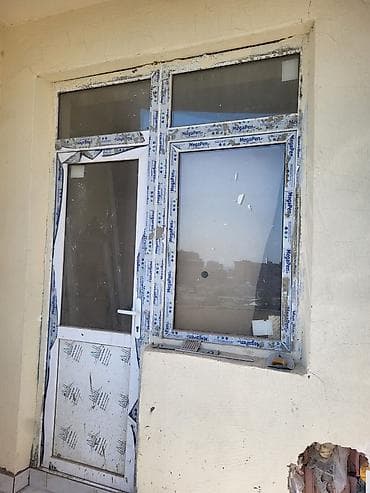 Qapı–pəncərə dəsti - Material: plastik (PVC), MegaPen profili - Şüşə