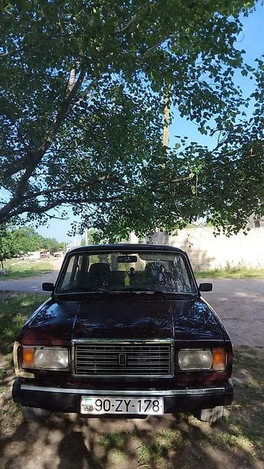 vaz 21099: VAZ 2107 sedan Qiymət Razılaşma yolu ilə.Ciddi şəxslər yazsın. - — 1