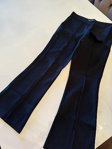 Şəkilləri yana sürüşdürün Tommy Hilfiger 28 azn 40 olçü tünd göy rəng — 3