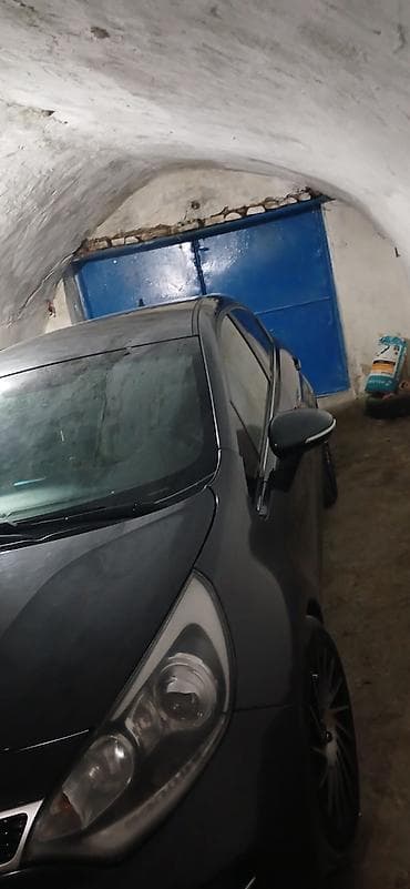 mersedes diski teker: Kia Rio hatchback - Kuzov: 5 qapılı hatchback, tünd boz rəng - — 9