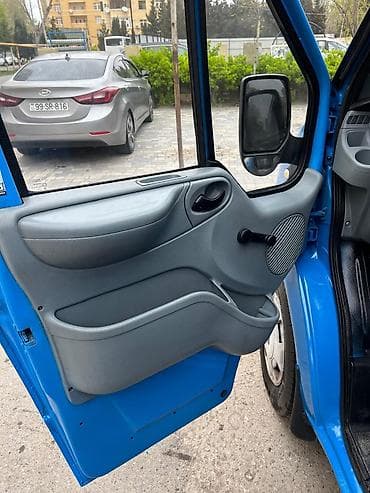 ford masin: Yükdaşıma üçün praktik və geniş mavi yük furgonu. fort tranzit təmiz — 7