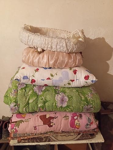 Oğlan və qız üçün, Dördbucaq, Beşik, Dəst ilə, Matrassız, Yellənmə mexanizmsiz