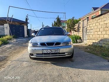 vito oturacaqlar: Daewoo Nubira sedan - Kuzov: 4 qapılı sedan, gümüşü rəng - Mühərrik — 1