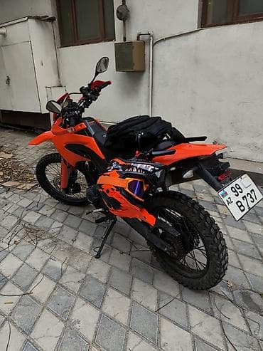 Транспорт: Azərbaycanda istehsal olunan krosla kimsə səf salmasin. Belarusiyada — 1