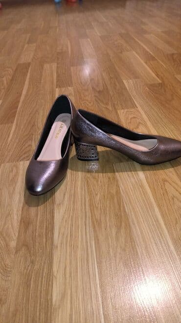 женские золотистые туфли: Туфли, Размер: 39, Новый — 6