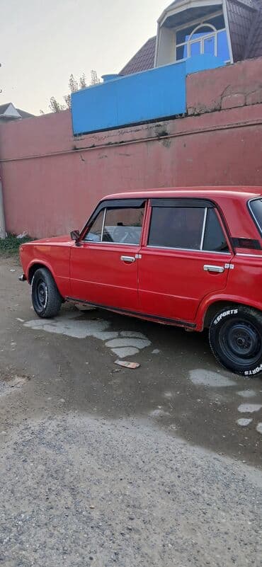 niva surətlər qutusu: VAZ (LADA) 2101: 1.2 l | 1972 il 60000 km Sedan — 6