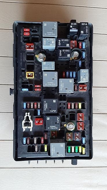 GPS naviqatorlar: Shevralet kruz peredaxrani̇tel bloku — 2