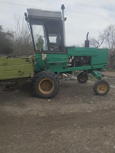 012 masin: Yaşıl rəngli kənd təsərrüfatı yığma maşını (özünüyığan — 3