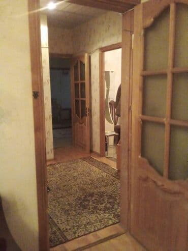 9 ci mikrorayon satilan evler: Bakı, 4 otaqlı, Köhnə tikili, 90 kv. m — 6