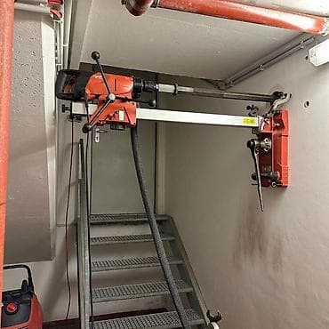 mawini: #betonisleri #beton #betonkesme #betonkəsimi #betonkesim #betondesme — 7