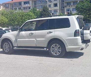 205 65 16: Mitsubishi Pajero: 3.8 l | 2013 il 25200 km Ofrouder/SUV — 3