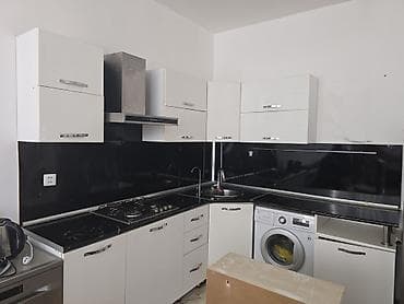 Mətbəx mebeli satılır 350₼. Yaxşı vəziyyətdədir. Üzərində qaz