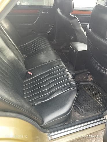 traktor satiwi: Mercedes-Benz W124 sedan - Kuzov: qızılı rəng, 4 qapı, arxa işıqlar — 6