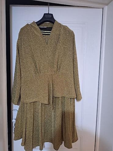 Костюмы: Qızılı parıltılı iki hissəli dəst – üst və ətək - Rəng: qızılı, xırda — 1