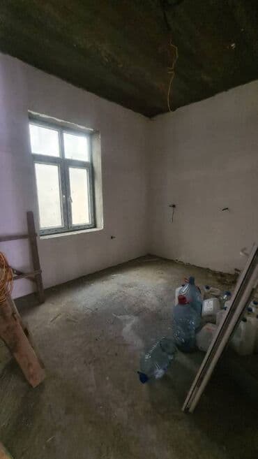 komsomol dairesi: 4 otaqlı, 160 kv. m, Kredit yoxdur, Orta təmir — 19