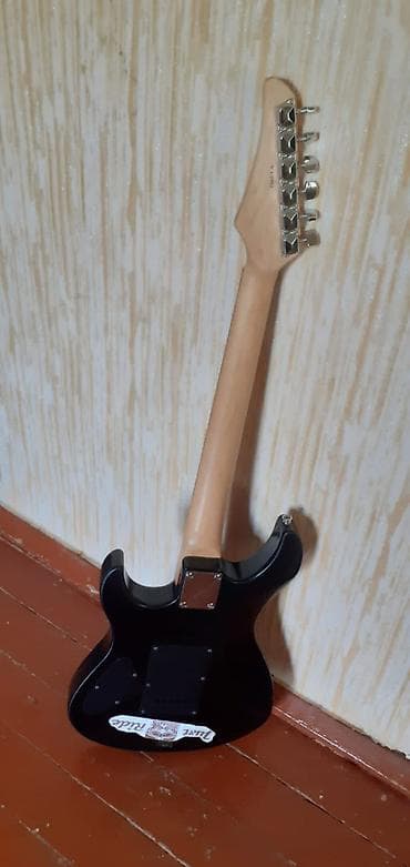 Гитары: Электрогитара, Yamaha, Б/у — 1