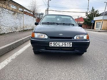 Lada Samara (VAZ), qara rəng, sedan/hetçbek sinfi. Texniki