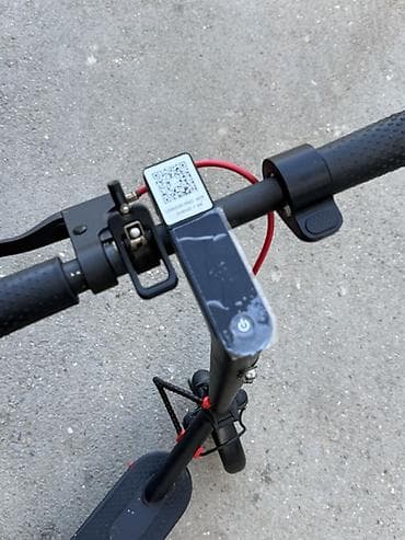 Elektrik skuter – qatlana bilən şəhər modeli - Rəng: qara, qırmızı