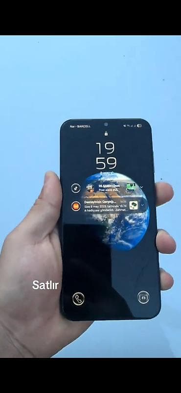 Smartfon satılır Xüsusiyyətlər: - Tam ekranlı sensor displey, ön