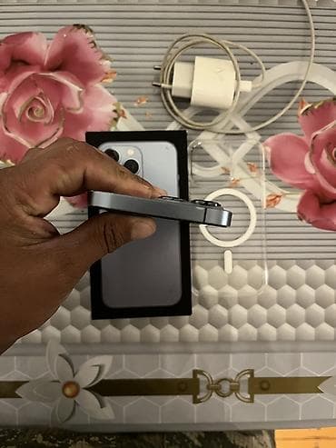 pro: IPhone 13 Pro, 128 GB, Sierra Blue, Simsiz şarj — 8