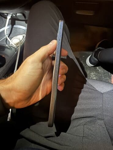 selfi cubuğu: Oppo A3, 256 GB, rəng - Qara, Simsiz şarj — 5