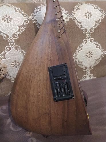 Musiqi alətləri: Elektro saz – qoşa pikaplı - Alət: Azərbaycan sazı (elektro versiya) — 2