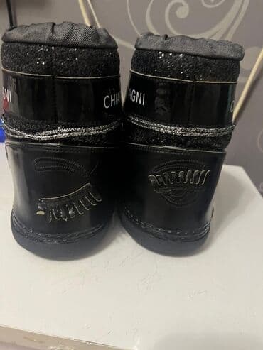 детские зимние перчатки: Chiara Ferragni qış çəkmələri.Hediyye alinib.Razmeri boyuk geldi.36 — 1