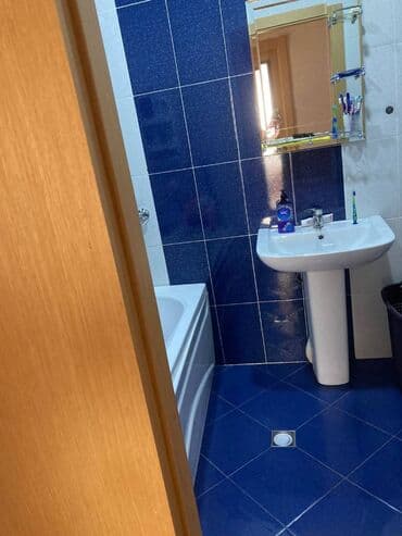 ev alıram: Qaraçuxur qəs., 2 otaqlı, Yeni tikili, 84 kv. m — 10