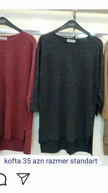 Qadın koftası – uzun kəsim, enli rahat forma, yuvarlaq yaxa. Xırda