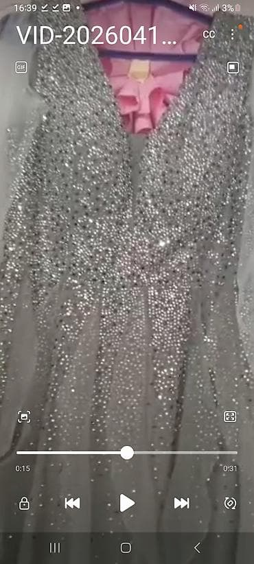 ziyafet donu vilyur s: Don 35 azn qasli 2 ya 3defe geyilib usdunde tull qoı veriıir — 3