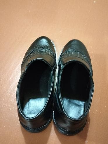 Tuflilər: Ölçü: 42, rəng - Qara, Yeni — 3