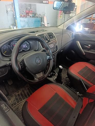 multi rul: Renault Logan sedan - Kuzov: ağ rəng, 4 qapı, yüngül lehimli disklər — 1