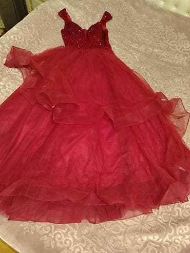 yun don: Zərif ziyafət donları dəsti 1) Zümrüd-yaşıl məxmər don - Asimmetrik — 3