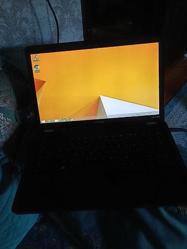 Digər noutbuklar və netbuklar: Compaq Presario CQ62 noutbuk - Ekran: 15.6" parlaq LCD - Klaviatura — 3