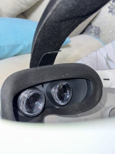 pc pultu: Meta Quest 2 VR seti - Komplekt: VR qulaqcıq/hedset, 2 ədəd hərəkət — 6