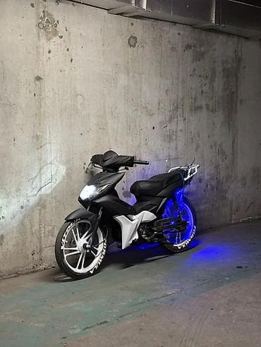 təkər formula: Moped/motosiklet – şəhər içi sürüş üçün yığılmış, sport dizaynlı — 1