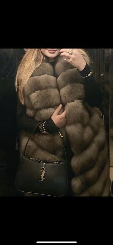 saint laurent: Жилет, Yves Saint Laurent, One size, цвет - Коричневый — 1