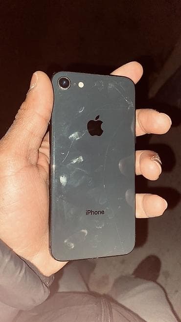 IPhone 8, 64 GB, Qara, Simsiz şarj