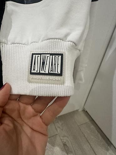 qirmizi paltar: İkisinə -10 man Uşaq üçün svitşot və yüngül jaket dəsti. ( Zara, VDR) — 3