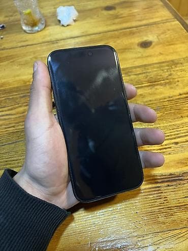 1 tr harddisk: IPhone 15, 128 GB, Midnight, Face ID — 9