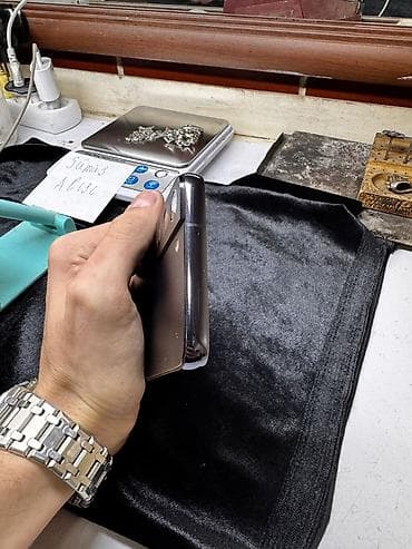 philips xenium 9@9h: Samsung Galaxy S22, 128 GB, rəng - Qara, Simsiz şarj — 5