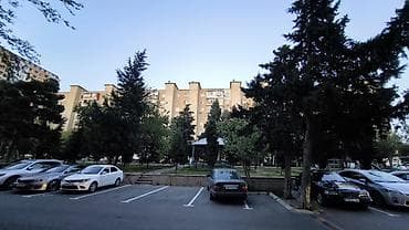şirvan: Bakı, 3 otaqlı, Köhnə tikili, m. Xalqlar Dostluğu, 80 kv. m — 1