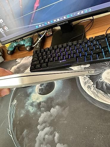 macbook pro ikinci el: Apple MacBook Air 13" (Model A1989, EMC 3214) Cpu : i5 2.3 Ghz Gpu  — 7