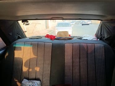 mercedes geyimleri: Mercedes-Benz 190. Ili 1992 Mator 2. Mexanika Karobka 5 l. Mator — 5