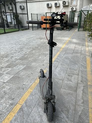 İşlənmiş Elektrik samokat 11", 751 - 1000 Vt, 16 - 25 km/s