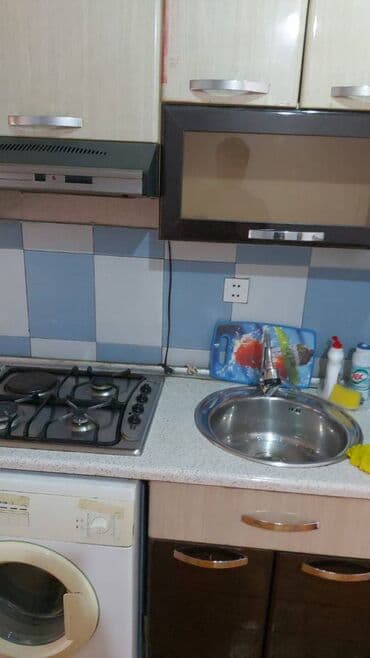 sabuncuda kirayə ev 200 azn: Sabunçu rayonu,Razin Akkordda,2 otaqlı,tam təmirli,əşyalı mənzil — 6