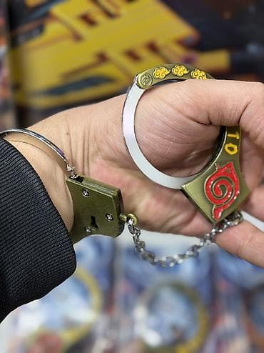 gel atan silah: 😍Hər kəsin axtardığı dəmir qandal. 🔗Tam dəmir metal. 🗝️Acarla acılır — 1