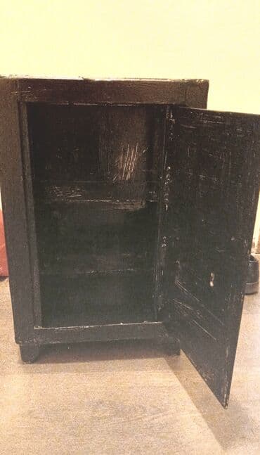 qapı bəzəkləri: Açılan, 1 qapı Düz dolab — 2