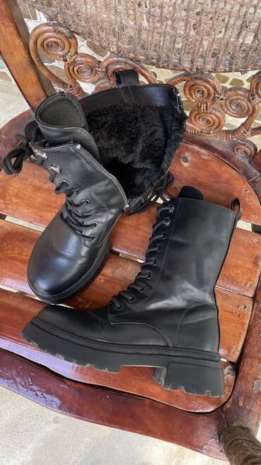 qadın çəkmə: Ботинки зимние очень теплые и удобные носились только один зимний — 5