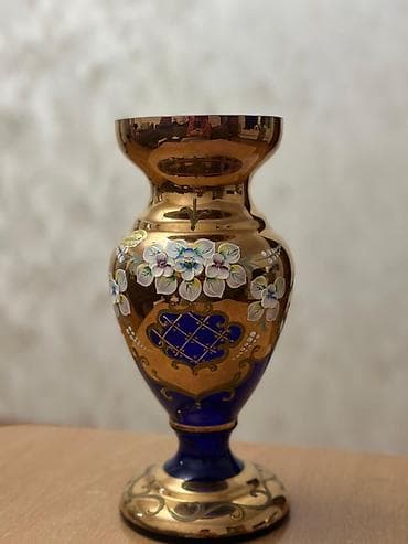 Göy olan hundurluyu 25 sm cox az istifade olub 30 man,yaşıl olan